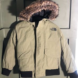 North Face boy jacket good shape!